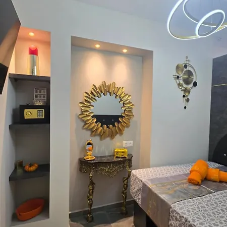 Apartment Artisti Elena Thalassa Golden 4 *